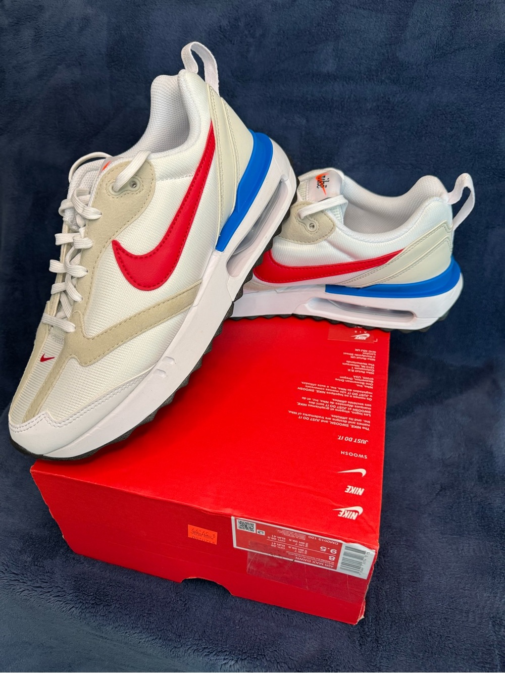 New in Box 📊 Nike Air Max Dawn - Men’s size 8 / Women’s size 9.5